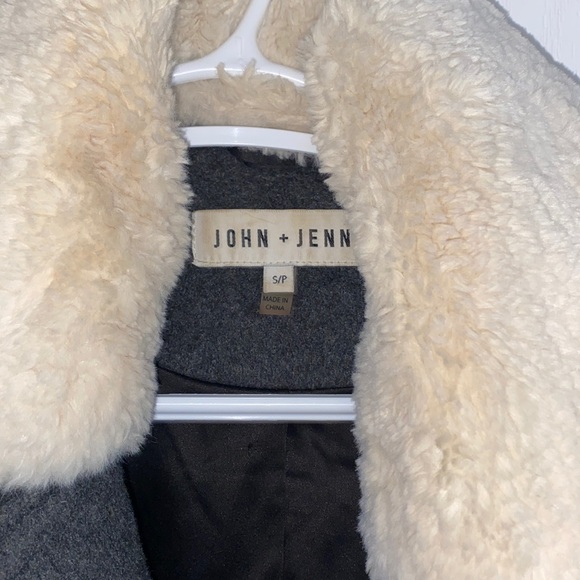 Faux fur collar motorcycle jacket - Picture 2 of 6